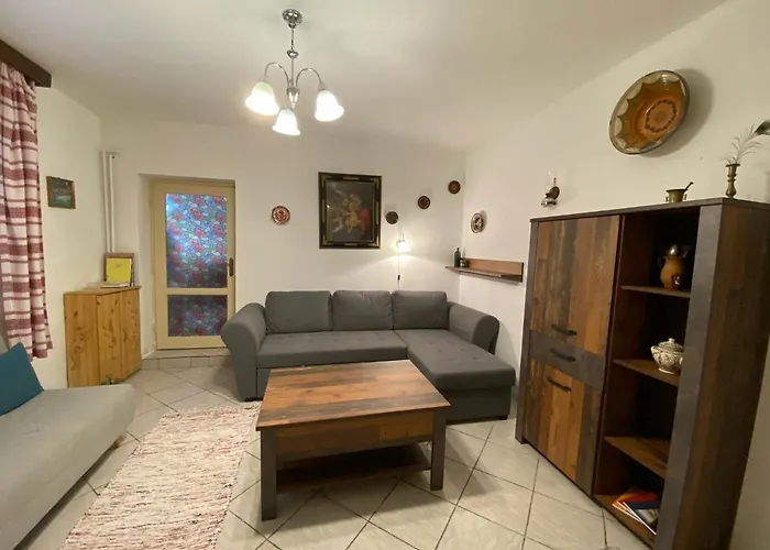 Arpad Nyaralohaz Tatil Evi *