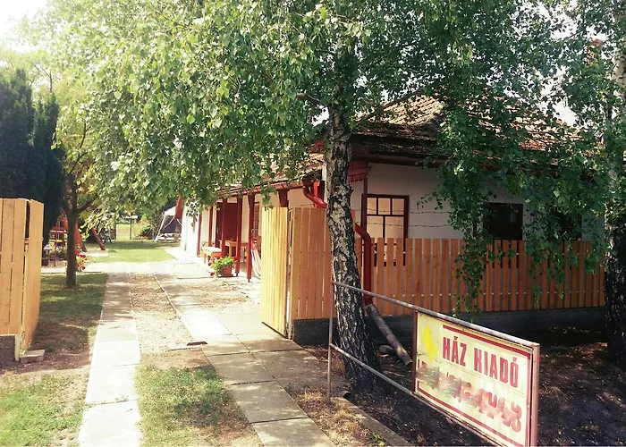 Tatil Evi Arpad Nyaralohaz Sarud